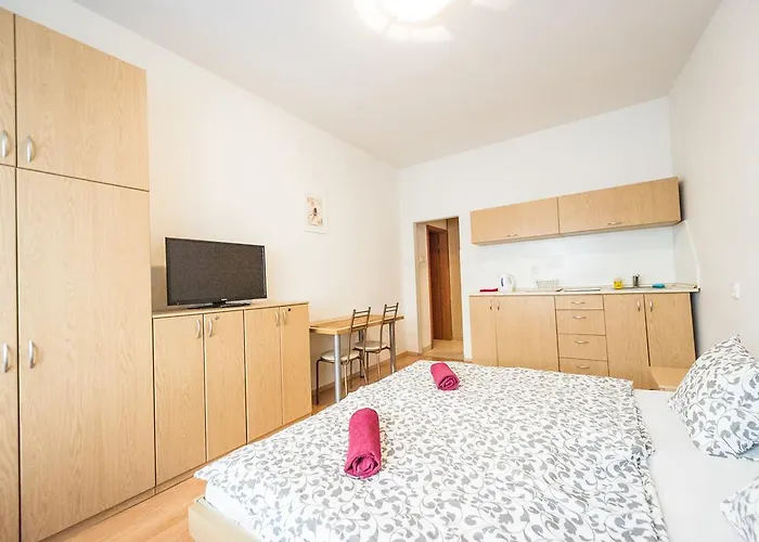 Presidential Palace * ブラチスラヴァ